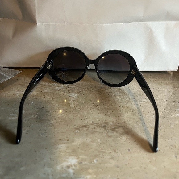 Ralph Lauren Glossy Black Round Sunglasses - Picture 4 of 9
